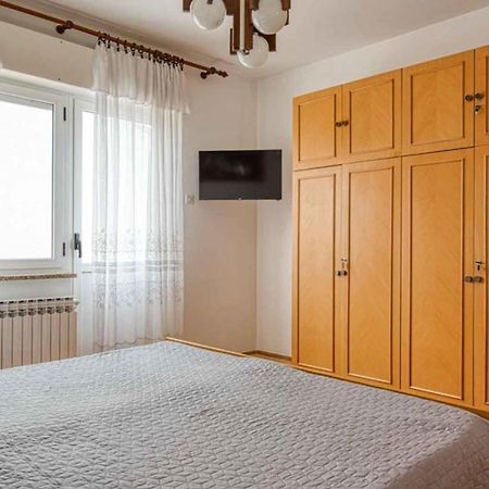 Room Mario โรวีน ภายนอก รูปภาพ