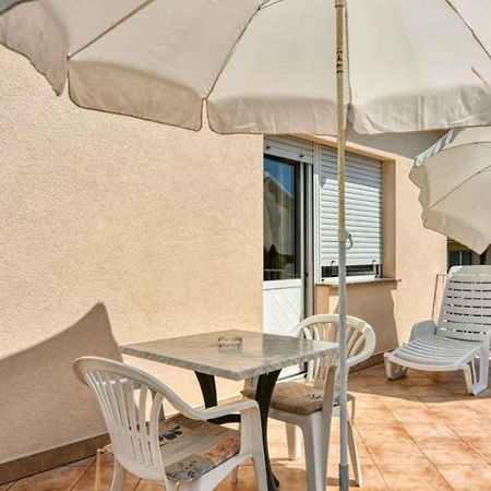Room Mario โรวีน ภายนอก รูปภาพ